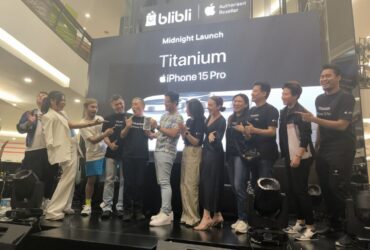 Blibli Serahkan iPhone 15 Series ke Pelanggan Lewat Midnight Launch di Jakarta