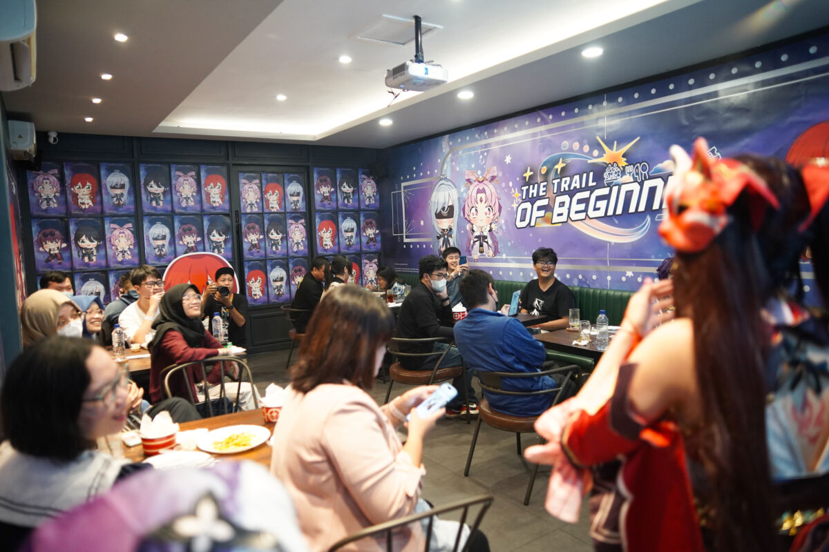 UniPin Hadirkan Kafe Tematik dengan Consumables dan Cosplayer Spesial