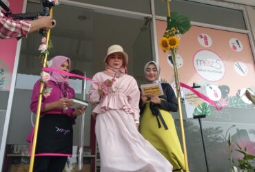 Moz5 resmikan outlet Moz5 salon muslimah Cibubur