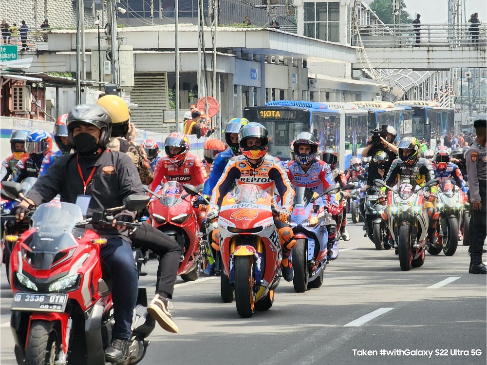 4 Tips Samsung Galaxy S22 Ultra 5G Abadikan Parade MotoGP 2022