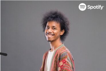 Lagu Komang Dari Raim Laode Pecahkan Rekor Spotify