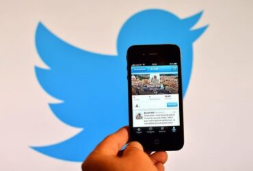 Twitter Akan Sediakan Opsi Sign In With Apple