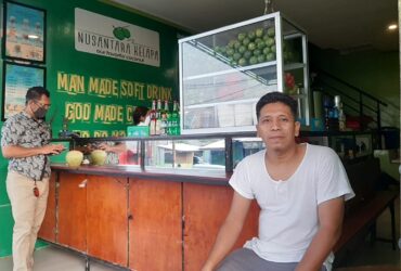 DANA: Kisah digitalisasi selamatkan warung tradisional