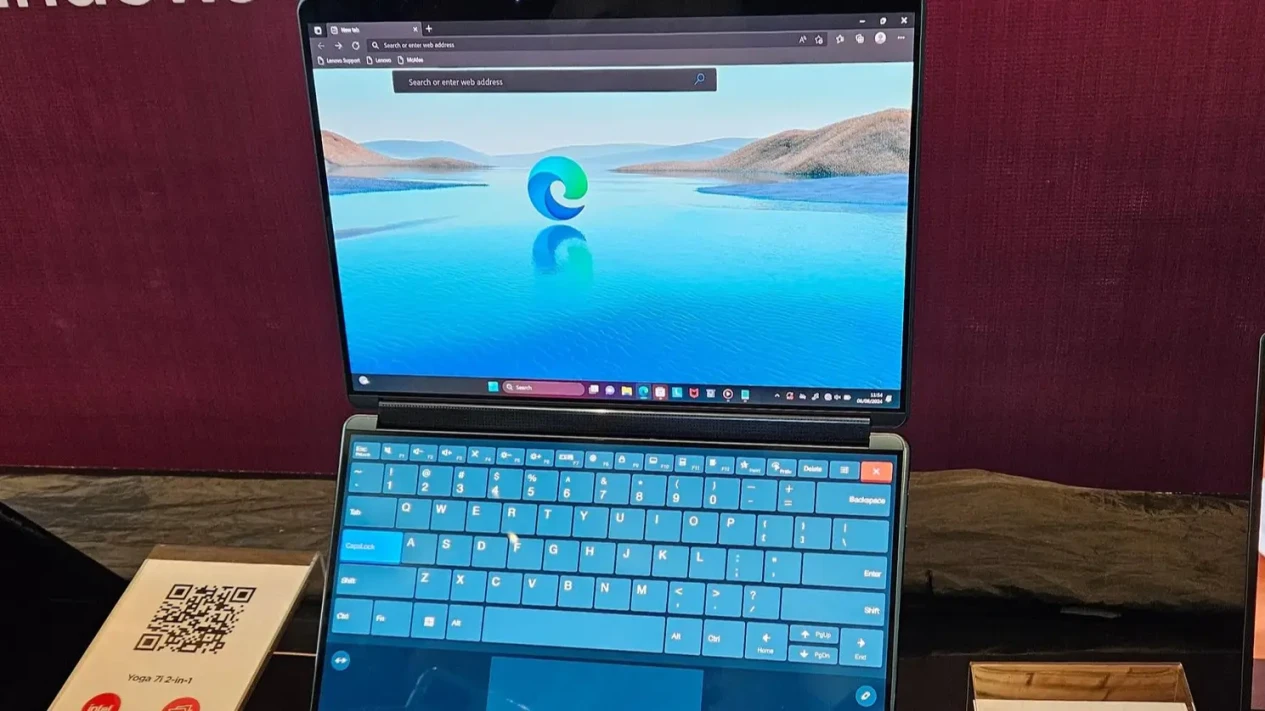 Lenovo Kenalkan Laptop Dua Layar Yoga Book 9i ke Indonesia