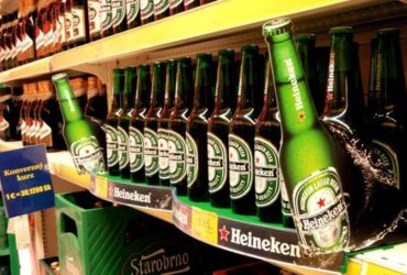 Bagi-bagi Bir Heineken Gratis