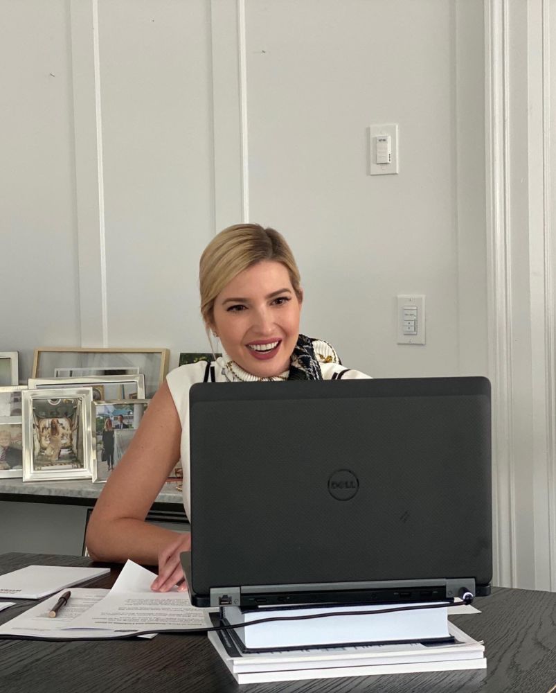 Mengetahui Laptop Dell Yang Digunakan Oleh Ivanka Trump Di Instagram