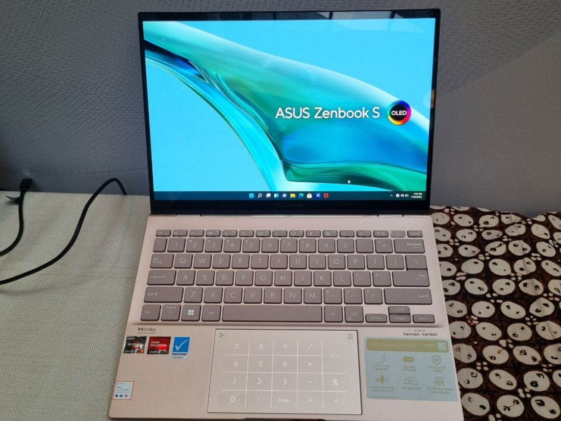 ASUS Zenbook S 13 OLED