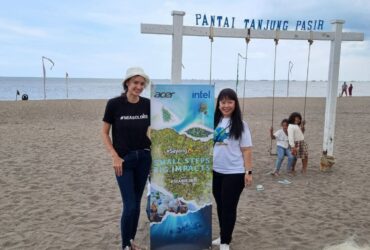 Bebersih Pantai Bareng Acer Indonesia dan Seasoldier