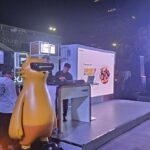 Deposit Disko Ajak Pengunjung Sarinah Karaoke di realme Pop Up Store