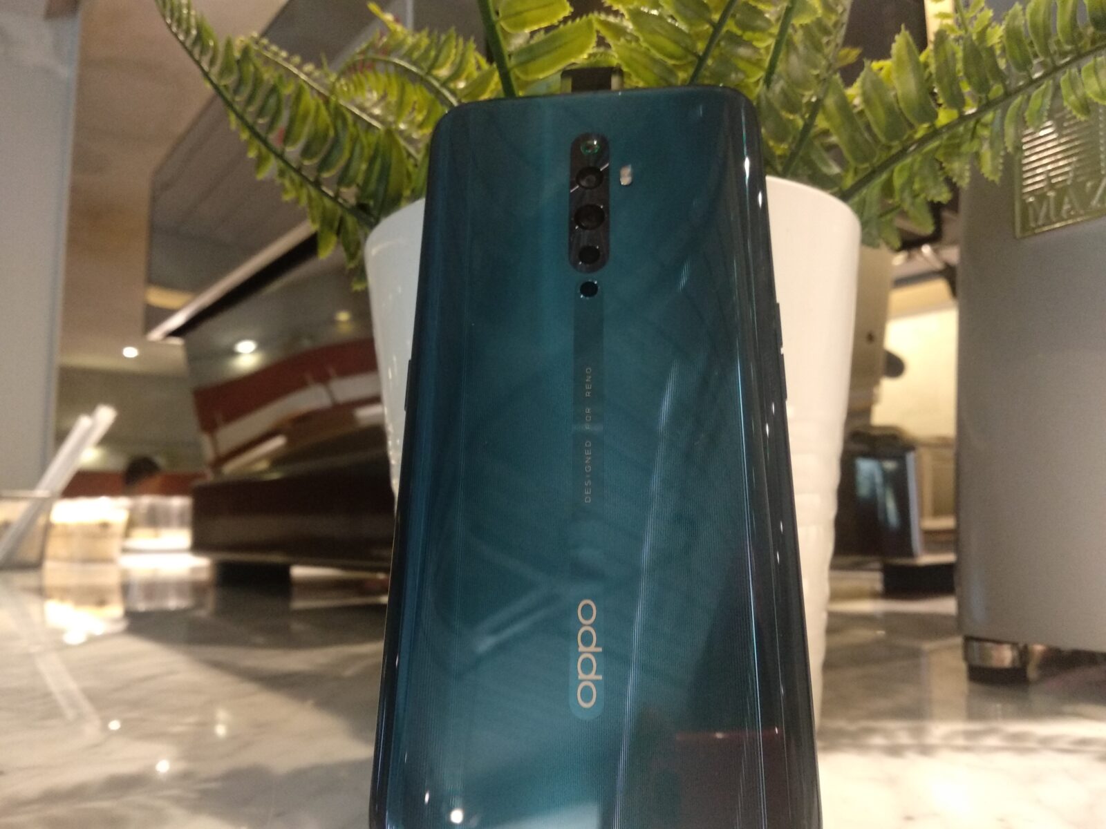 Megang Oppo Reno 2 pertama kali