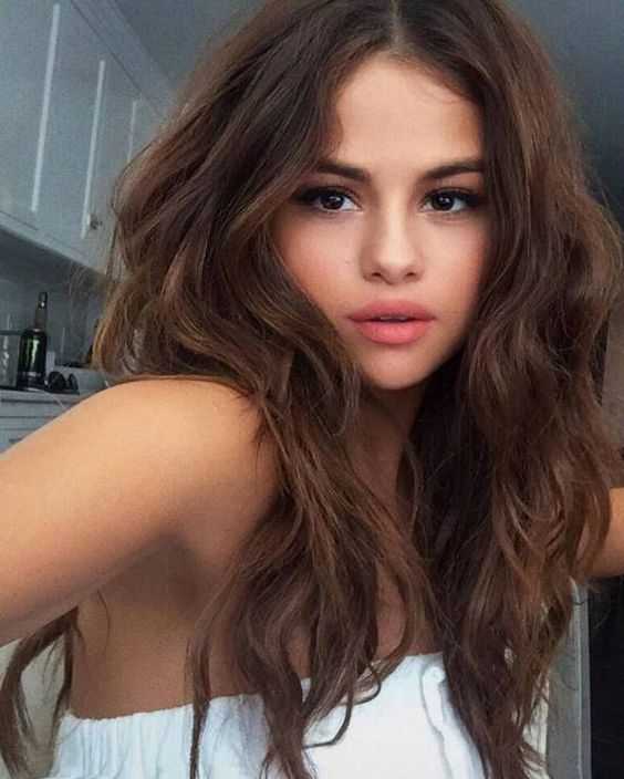 Selena Gomez pakai iPhone 11 Pro untuk rekam video Lose You to Love Me